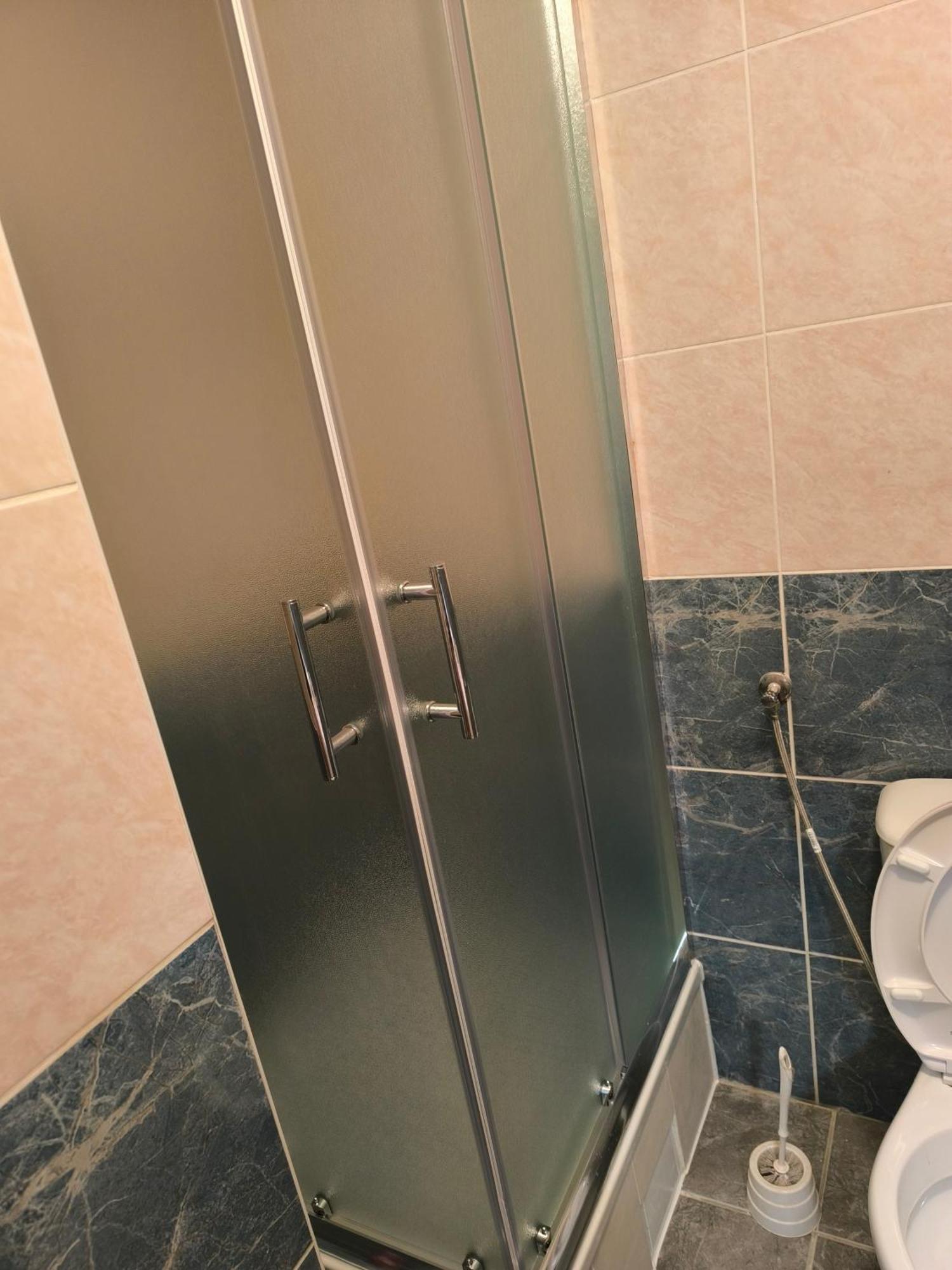 Oaza Mira + Free Parking Appartement Novi Sad Buitenkant foto